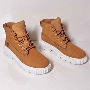 Timberland Greyfield Leather Lug Sole Boots
